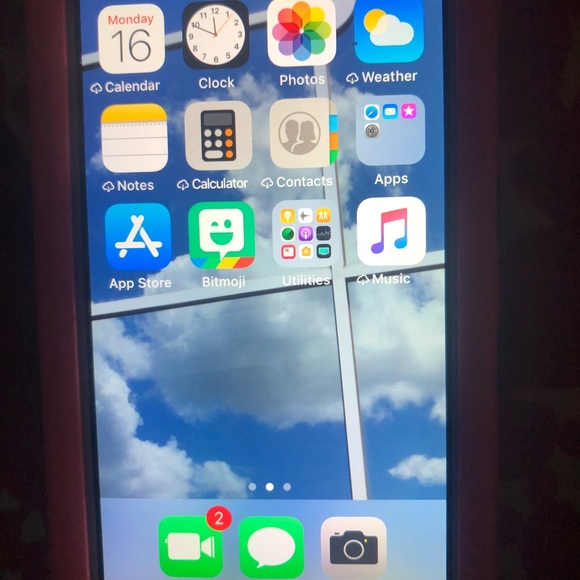 iPod Touch - Picture 4 of 5